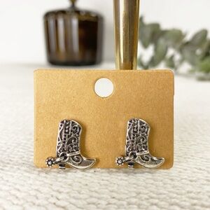 NEW Cowboy Boots Western stud Earrings Antique Silver color size Medium Boutique